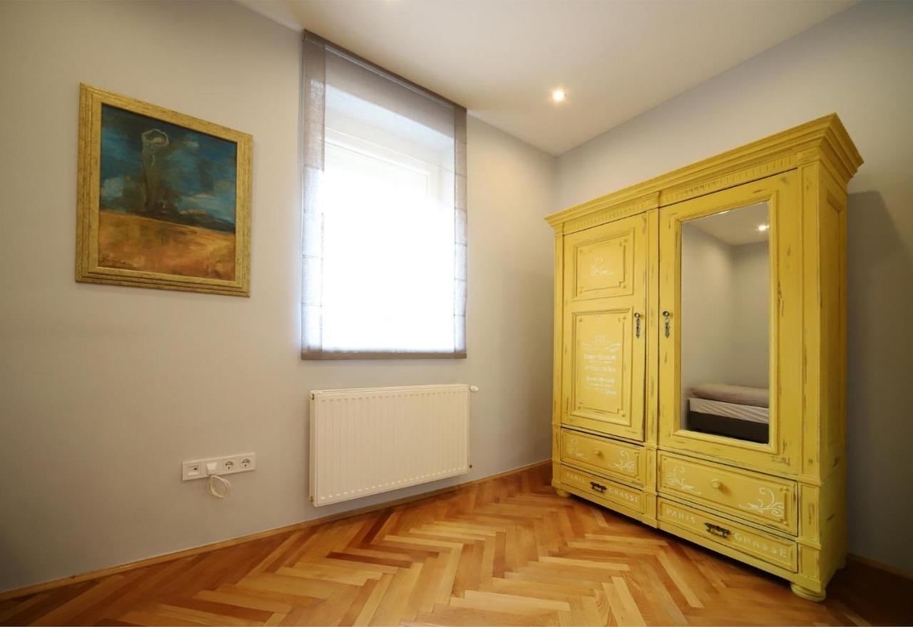 Denis Apartman Apartment Eger Exterior photo